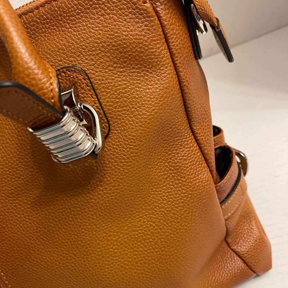 Classic Tan Leather Tote Bag - Picture 13 of 14